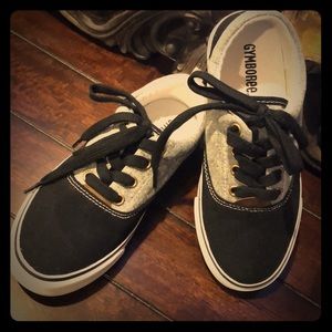 Brand New Gymboree shoes size 1